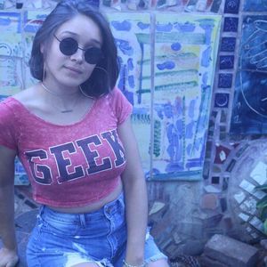 Meet your Posher, Frias